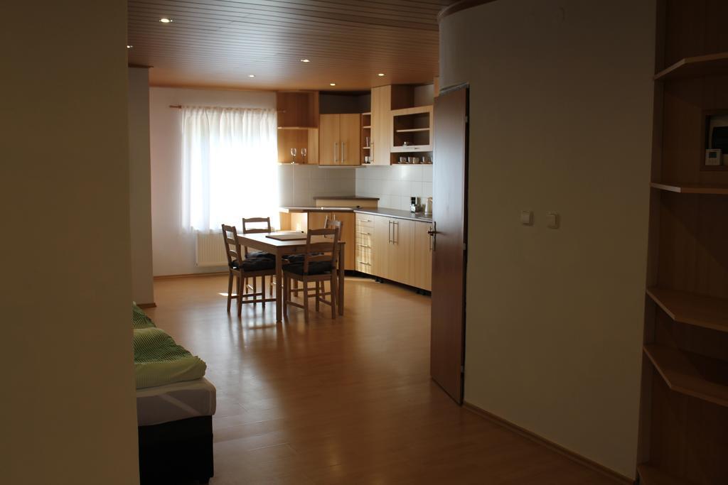 Apartman V Dobre Lokalite Brno Luaran gambar
